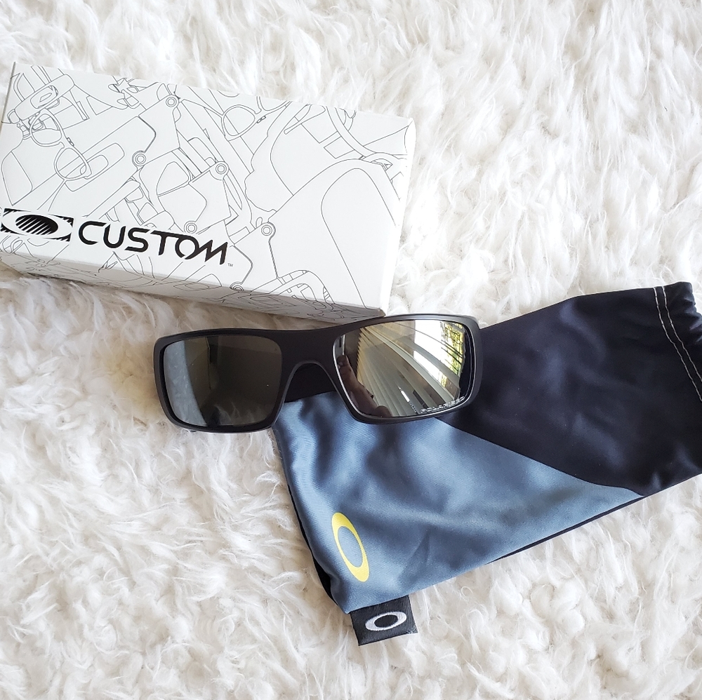 Oakley polarized sunglasses